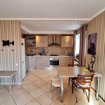 Будинок де чутно море. Передмістя Чорноморська