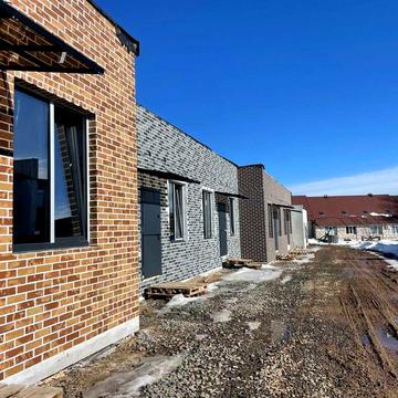 Будинок таунхаус з частковим ремонтом, одноповерховий, газове опалення