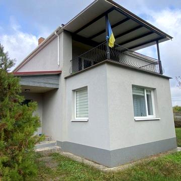 Продам будинок (від власника)