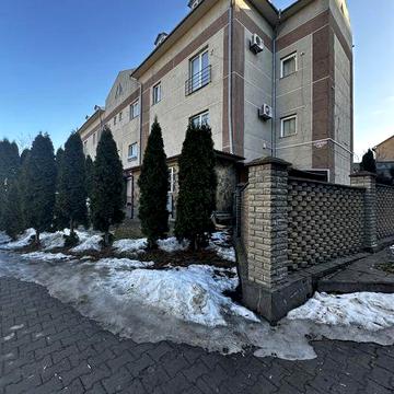 Оренда 2 кімнатного БУДИНКУ +ГАРАЖ, ЦЕНТР Чернівців