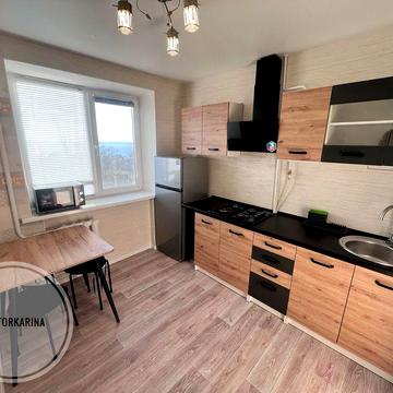 Оренда 1к квартири з видом на річку ПГУ/Китайська стіна на 5 поверсі