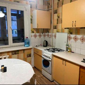 1к.к. в мкр.Лески на ул.Евг.Логинова(Крылова) с мебелью и техникой