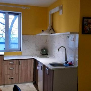 Киргизька вул., 107