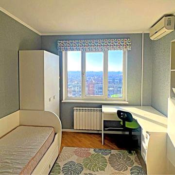 Продається 3кімнатна квартира Райдужна 59