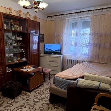 Продається двохкімнатна квартира