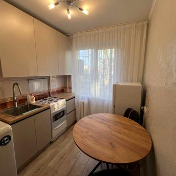 Оренда 1-ком квартири пров,Бульварний 12