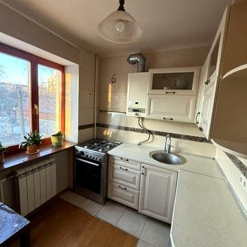 3 квартира м. Научная, Шатиловка