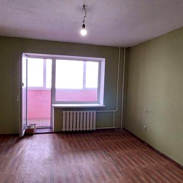 Простора однокомнатная квартира 47кв.м