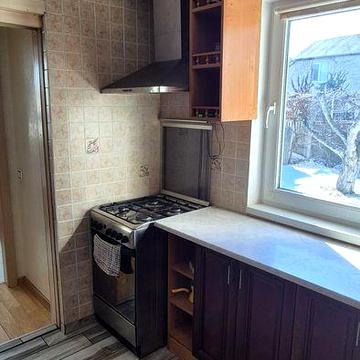 Частина будинку + гараж в 5 хвилинах від Глобала