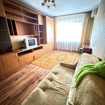 здам довгостроково 3 ри кімнатну квартиру Люстд. дорога 168