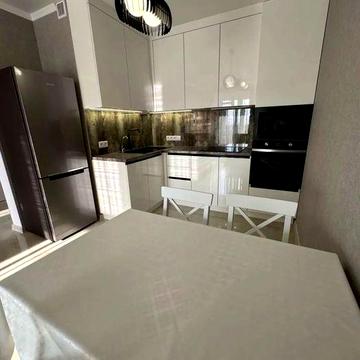 Скай Сіті , оренда 1 к квартири з ремонтом