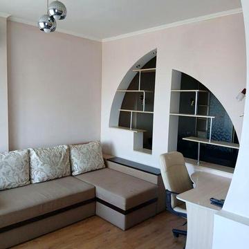 Сдам длительно 1 к студию  с отдельной спальней   Чудо город  9000 грн