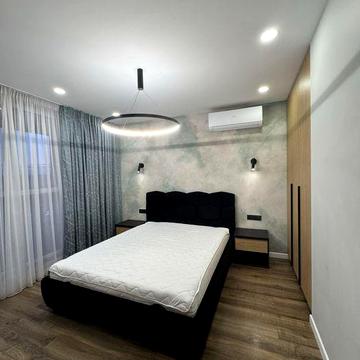 Оренда 1-кім. квартири + тераса, вул. Варшавська 201А