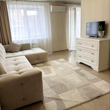 1-К Центр , Стадион Ворскла