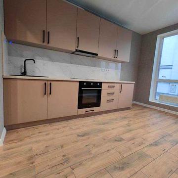 2-к з новим ремонтом. Власна котельня та генератор