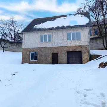 Продам видовий будинок в центра міста з великою присадибною ділянкою