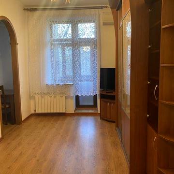 Прекрасная квартира на Печерске.Готова для проживания.