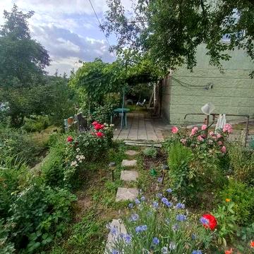 Продается дом  в районе Колеусовской ( школа милиции) Сертификат