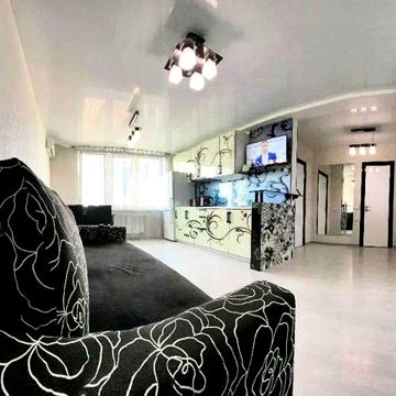 Валерія Лобановського просп., 150-А