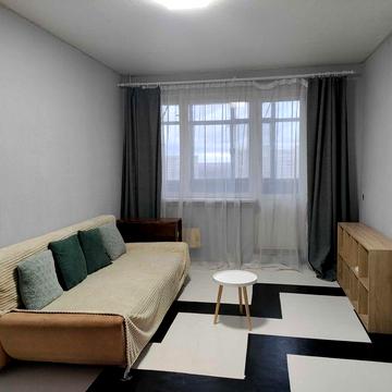 LS-19 Продам 4-х кім. квартиру у Харкові.