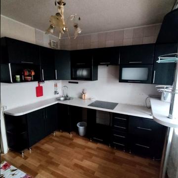 Героїв просп., 20