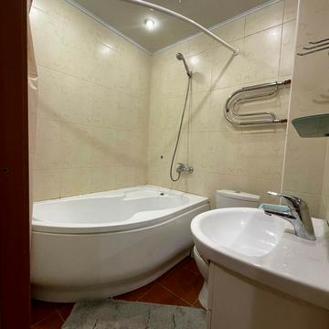 Моніторна вул., 7