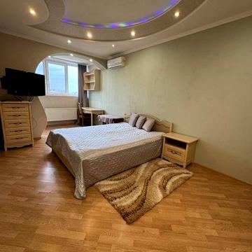 Довгостроково 1 кімнатна. Без комісіі