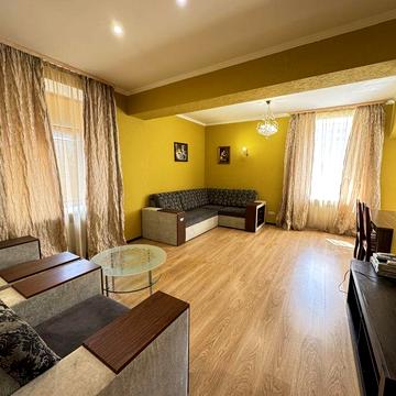 3 кімн в клубному домі; пр. Лобановського, с м. Деміївська 10 хв пішки