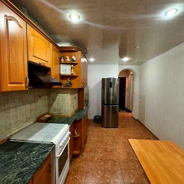 Продаж 2 кімн /Героїв України з капітальним ремонтом