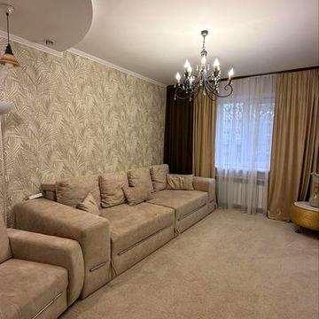 Сдается большая 6-ти комн. кв. на Бабурке для 5-7 человек