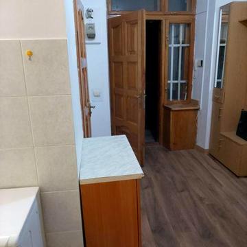 Оренда 1 кімнатної квартири в центрі. Недорого