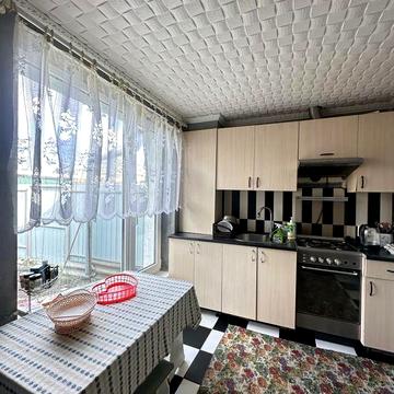 Південний вокзал частина будинку 2 к гарний стан