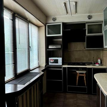 Відрадний просп. (Чубаря), 36