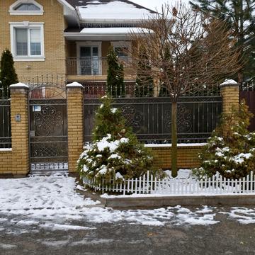 Богатирська вул., 30а