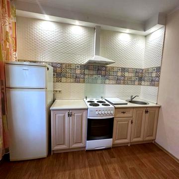 Бориса Гмирі вул., 12-Б