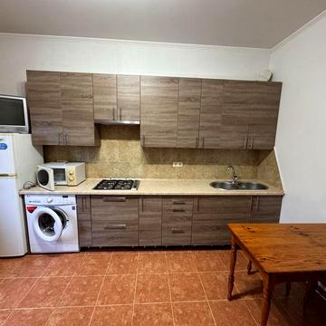 Здам однокімнатну частину будинку гречаний ближні / Паркова