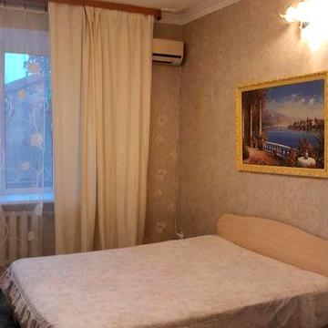 Сдается 2-х комнатная квартира в центре, на Пушкинской