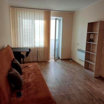 1-кімнатна квартира з ремонтом і гарячою водою, 564369