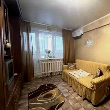 Продається 2-кімн. квартира по вул. Івана Франка, 8/10