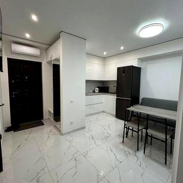 Літературна, 2 кімнатна, ремонт, цоколь, світло і вода завжди є! ЖК 35 перлина