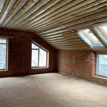 продаж 2 - кімнатної кв Макіївська , оболонь