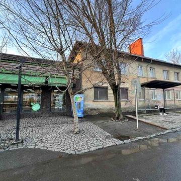 Продаж 1 к квартири на першому поверсі. Підійде під комерцію