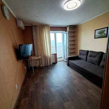 метро Академмістечко! Без комісії!