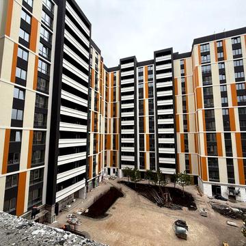 Продам квартиру студію без ремонту поруч з парком ЖК Фаворит Преміум