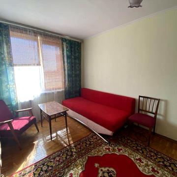 Лісний масив 2 кімнати метро Чернігівська Мілютенка