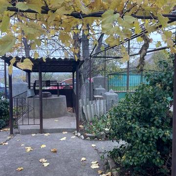 Одесса, ближайший пригород, на 50 сотках, два капитальных жилых дома