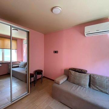 Сдам 1 комн. квартиру ул. С. Рихтера/Приватбанк