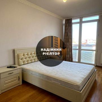 3-кімнатна квартира в новобудові, вул. Рівненська