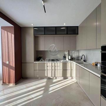 Продається сучасна двокімнатна квартира-студія з  ремонтом ЖК Галицький