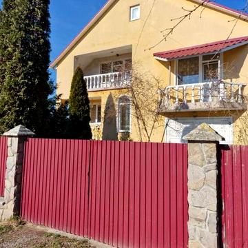 Гарний будинок в  3х-5ти км від міста Ужгород